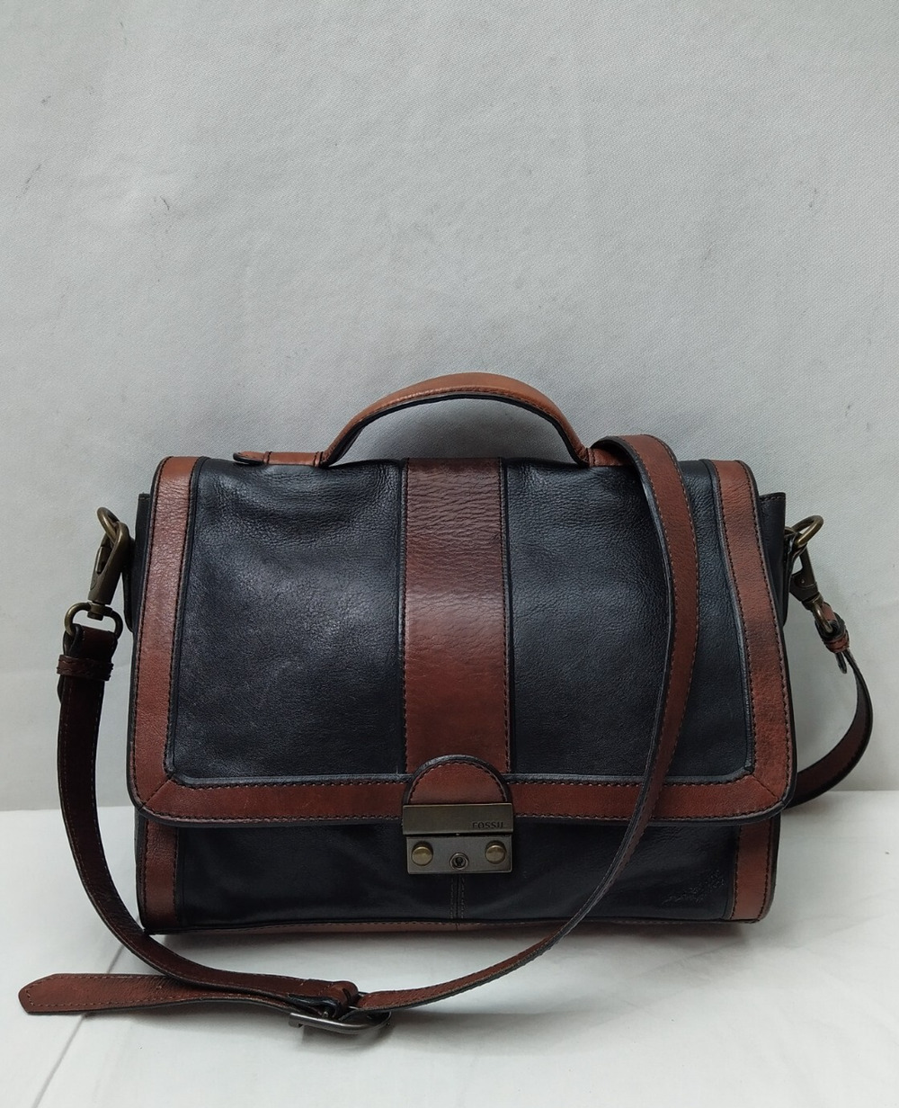 Fossil Black Leather Pushlock Flap Closure Messenger Crossbody Bag